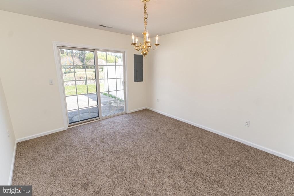 202 Carsons Court - Photo 8