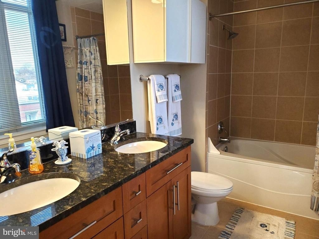 155 Potomac - Photo 23