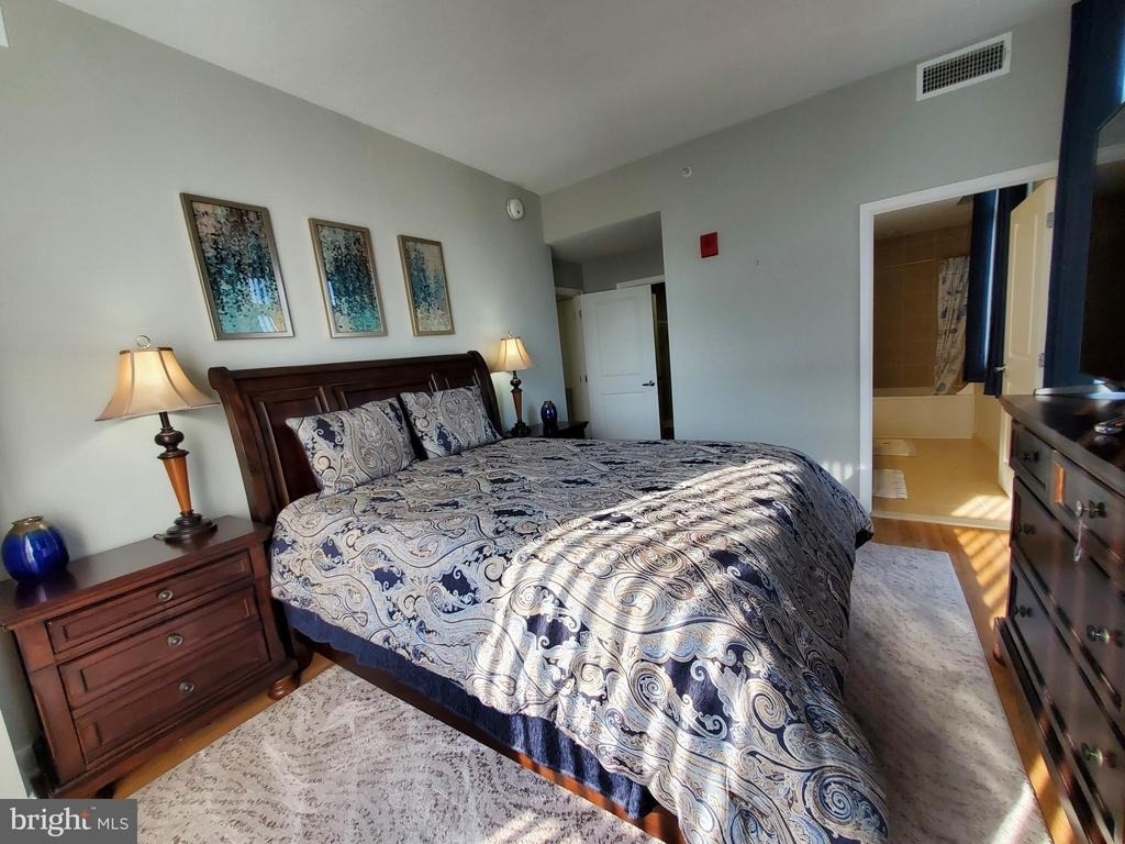 155 Potomac - Photo 19