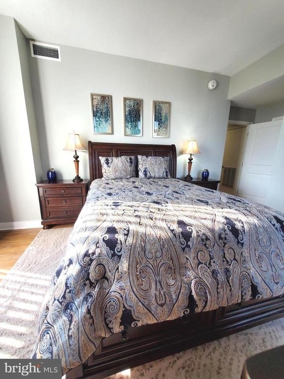 155 Potomac - Photo 18