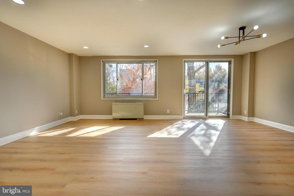 1900 Lyttonsville Road - Photo 6