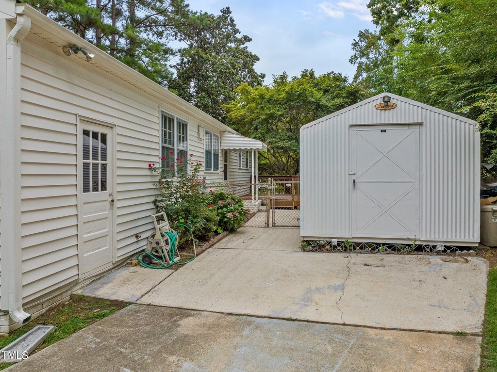 530 Banks Street - Photo 29