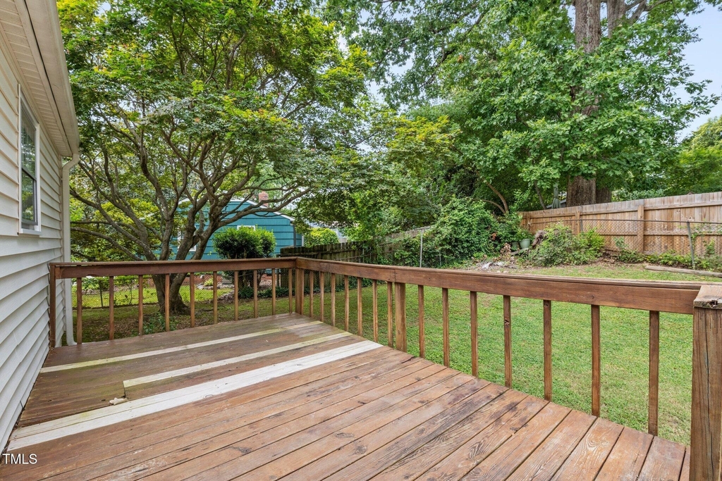 530 Banks Street - Photo 23