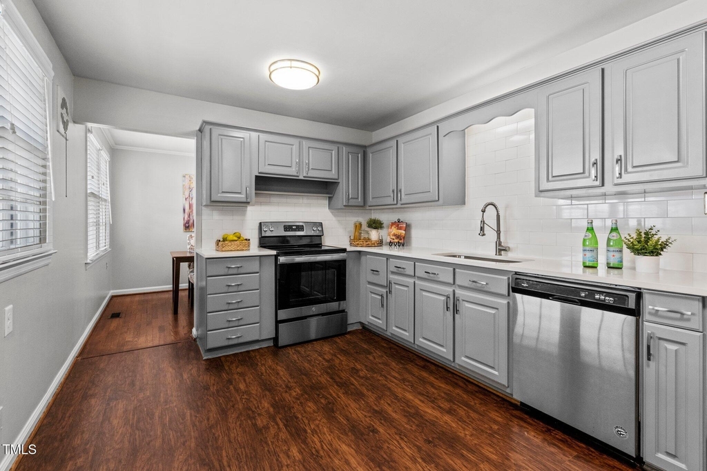530 Banks Street - Photo 8