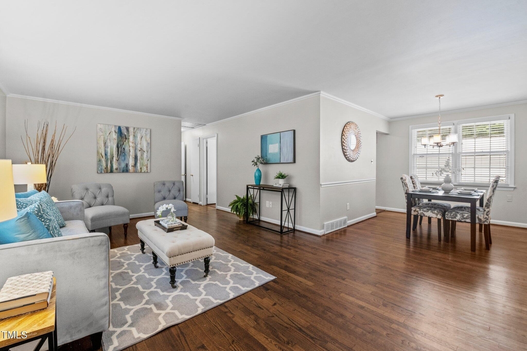 530 Banks Street - Photo 0