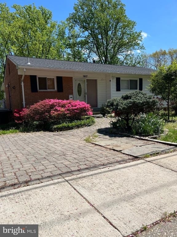 9807 Arbor Hill Drive - Photo 0