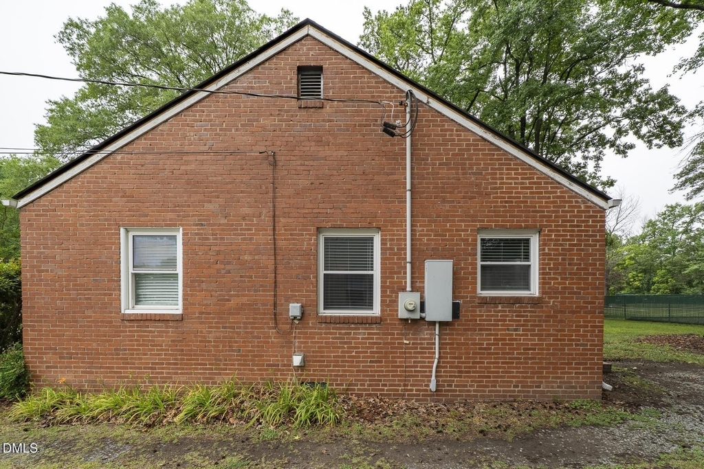410 Newsom Street - Photo 15