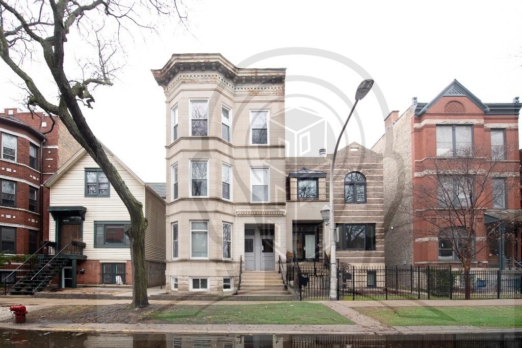 West Oakdale Avenue - Photo 0