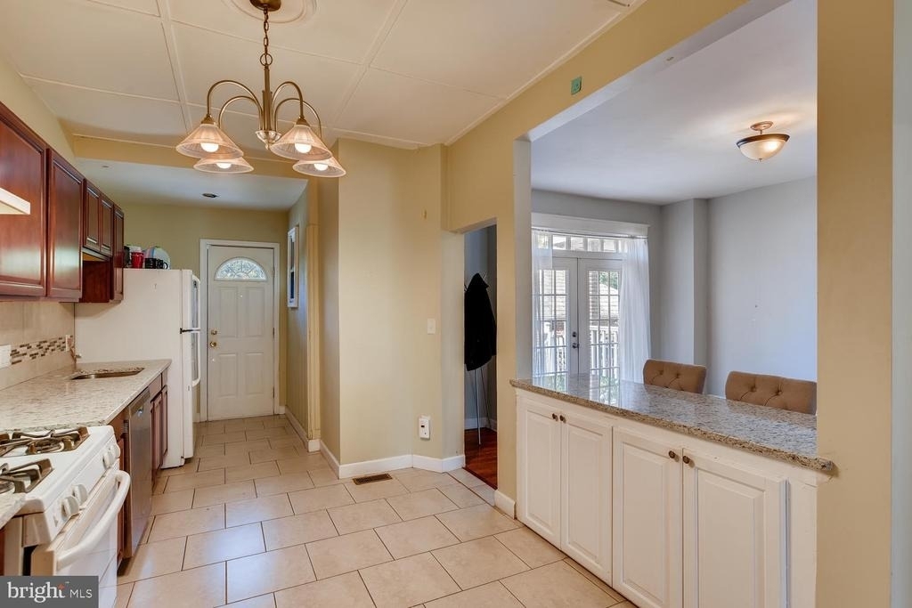 3610 Greenmount Avenue - Photo 7