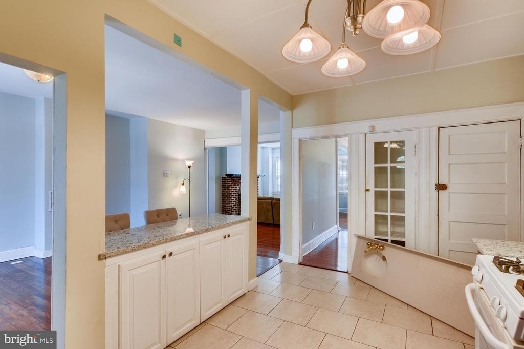 3610 Greenmount Avenue - Photo 9