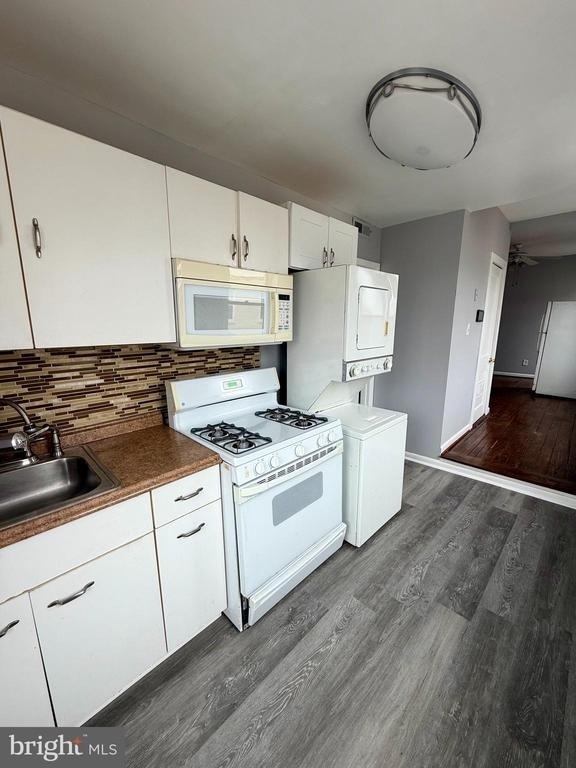 1001 Light Street - Photo 7