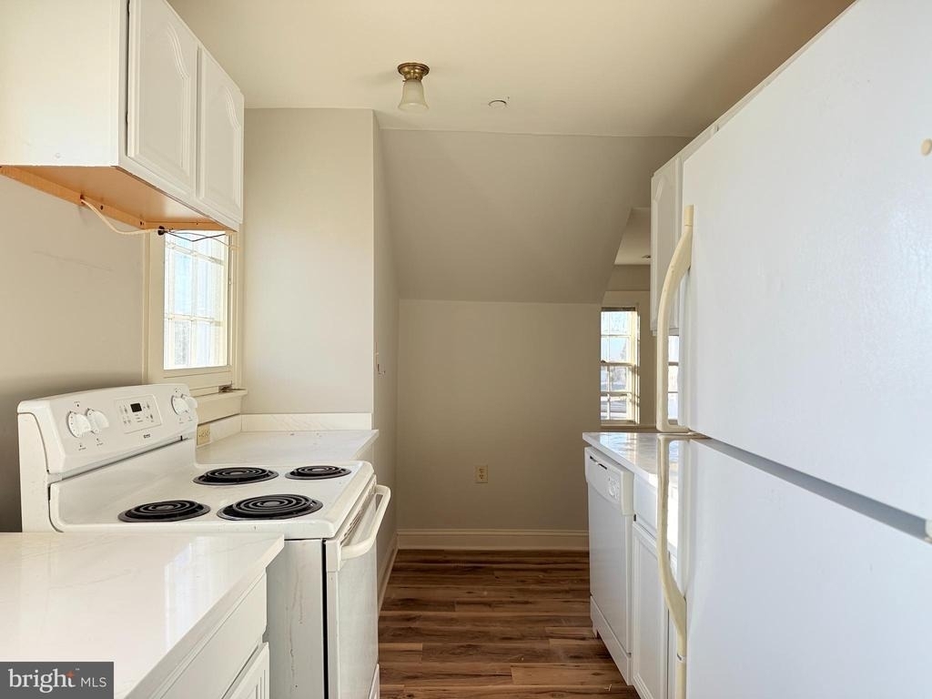 139 Nw Front St - Photo 4