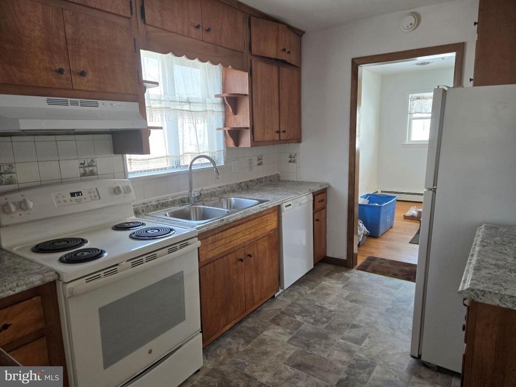 522 Carol Street - Photo 4