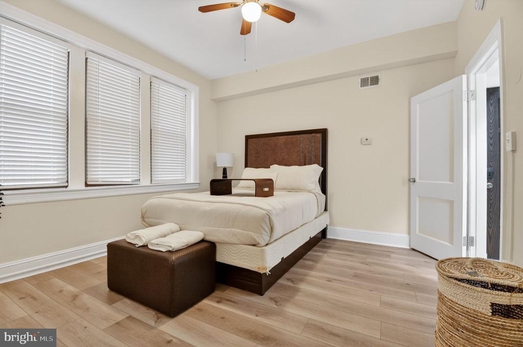 1919 19th Street Nw - Photo 12