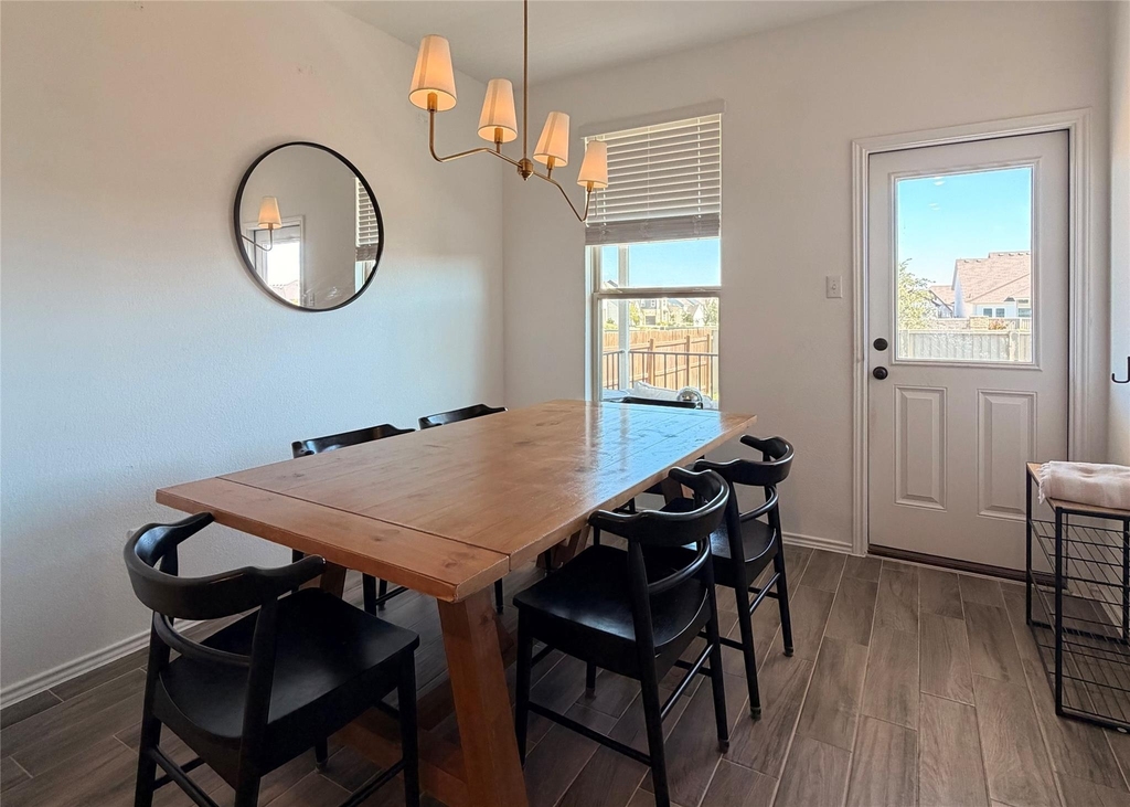 112 Bennington Dr - Photo 8