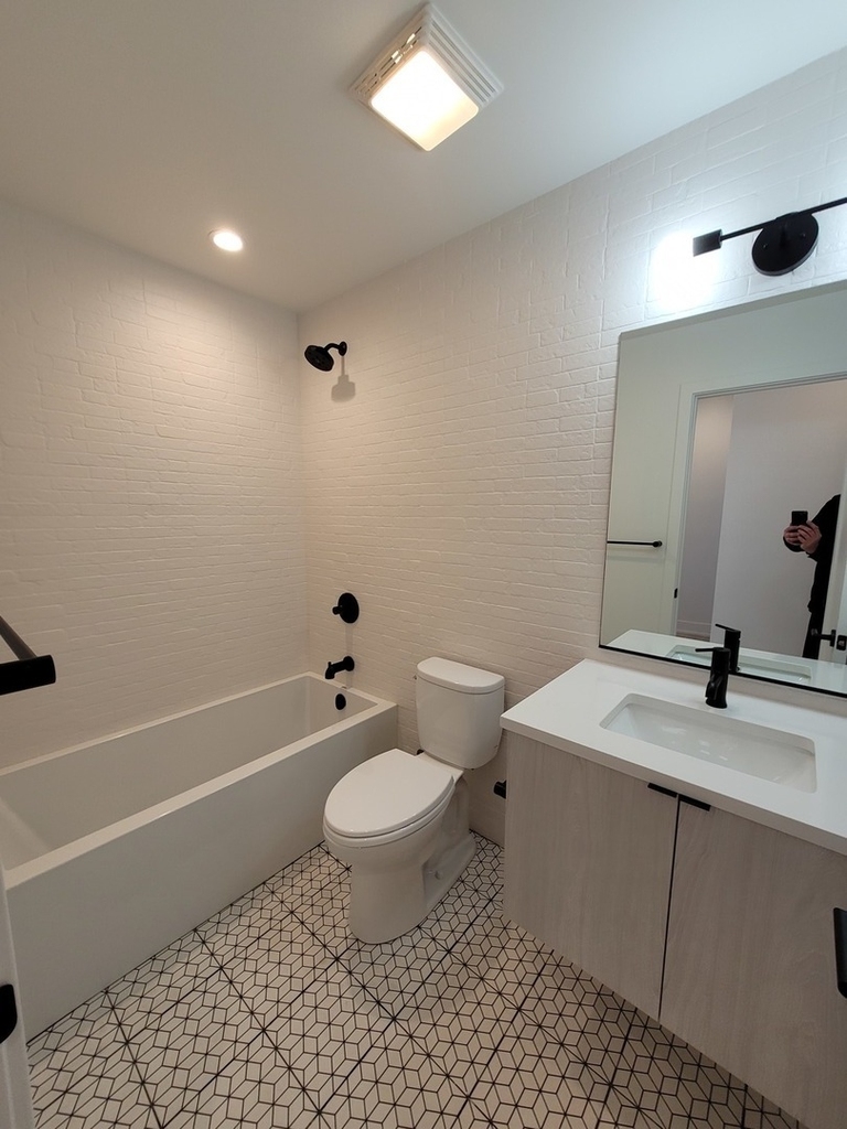 1334 W Bryn Mawr Avenue - Photo 12