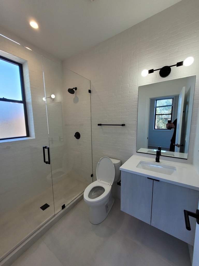 1334 W Bryn Mawr Avenue - Photo 9