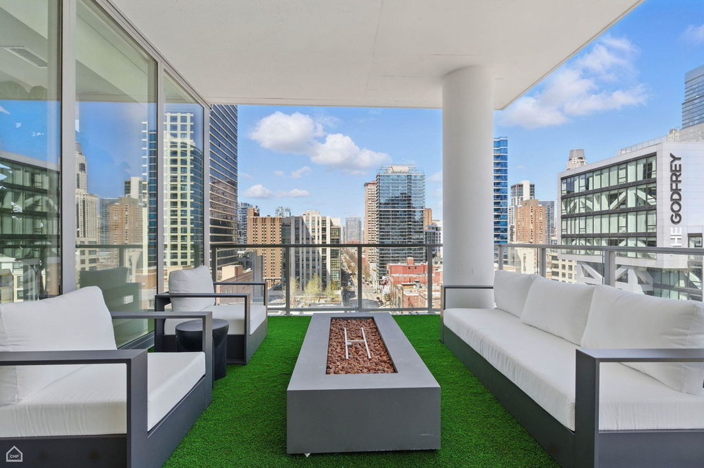 146 W Erie Street - Photo 15