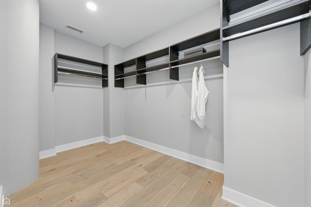 146 W Erie Street - Photo 7