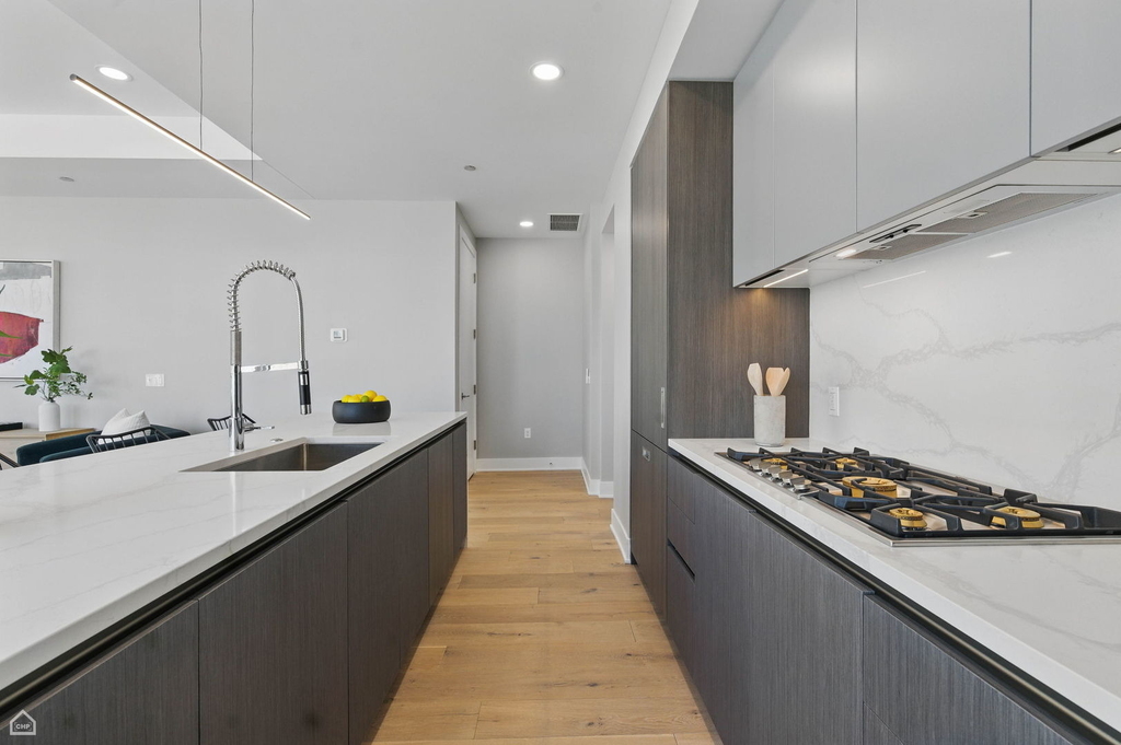 146 W Erie Street - Photo 5
