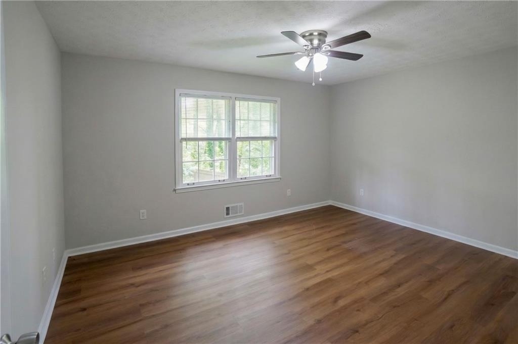 1802 Driftwood Place - Photo 24