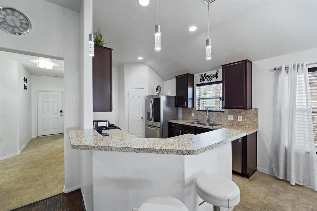 18523 Windy Stone Drive - Photo 9