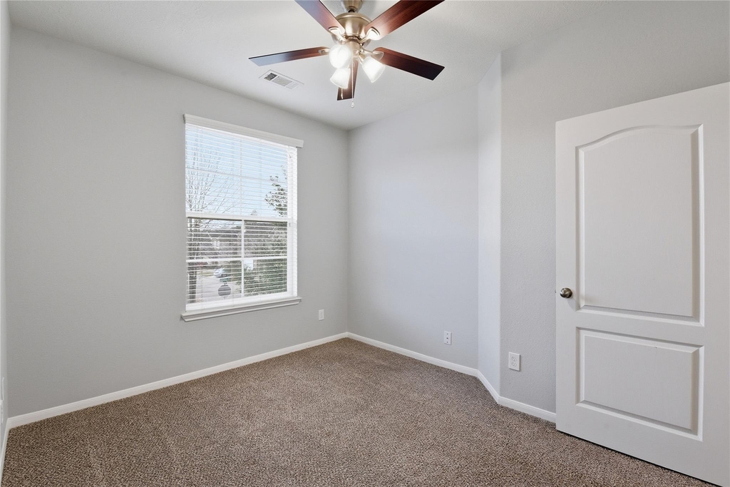 17142 Amarose Drive - Photo 18