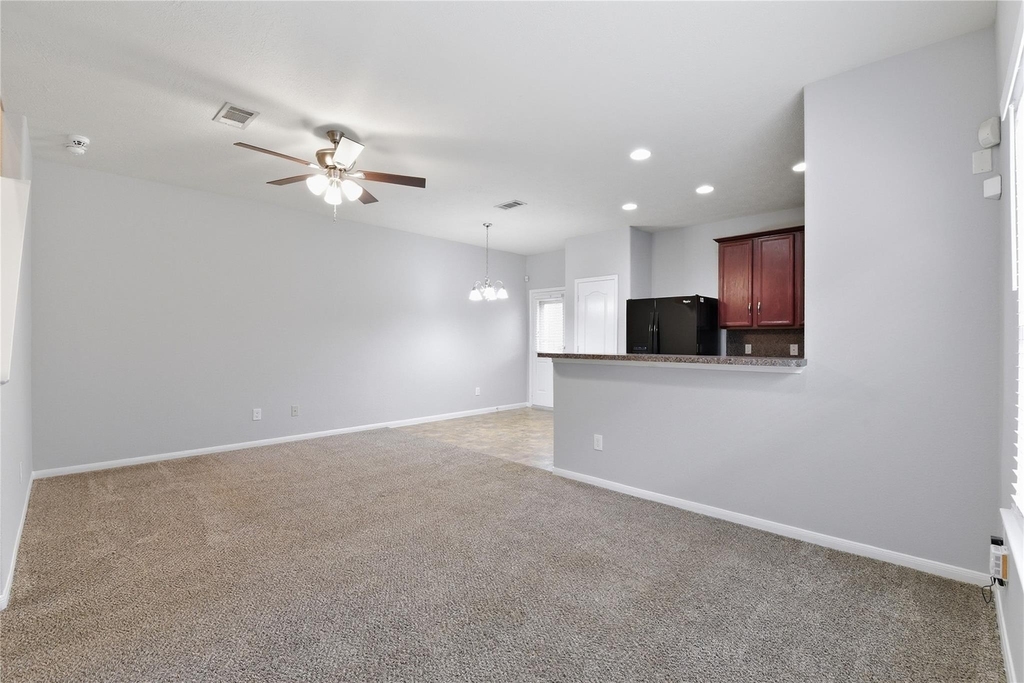 17142 Amarose Drive - Photo 5