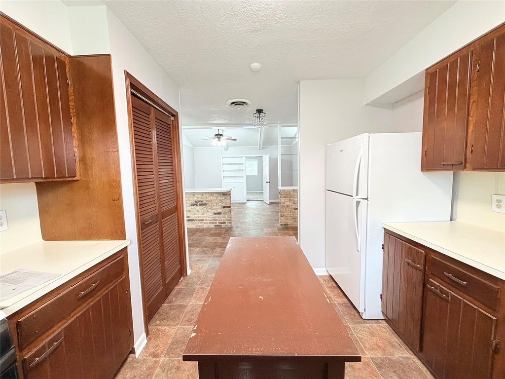20729 Canterbury Road - Photo 6