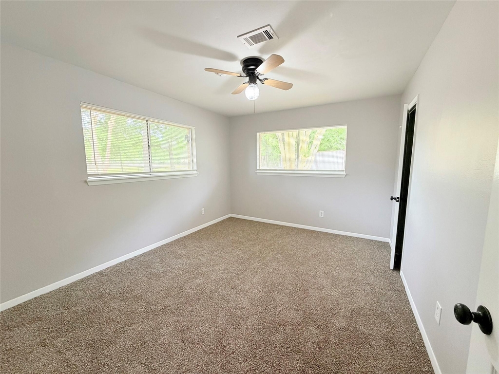 20729 Canterbury Road - Photo 18