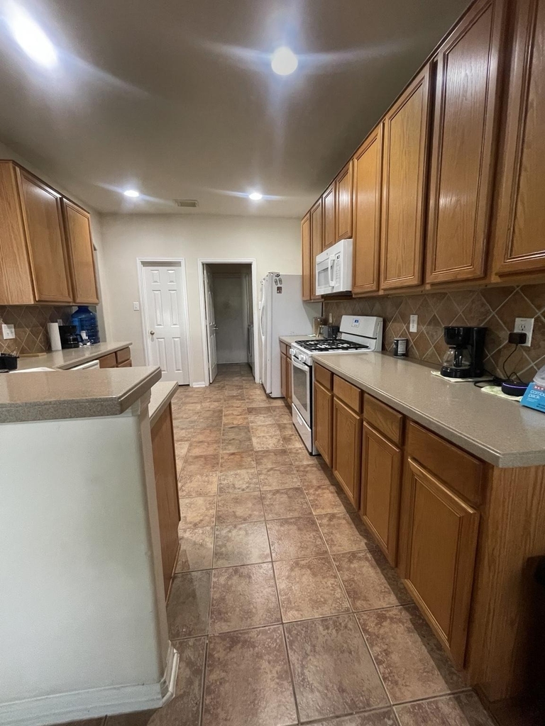 931 N Sky Drive - Photo 4