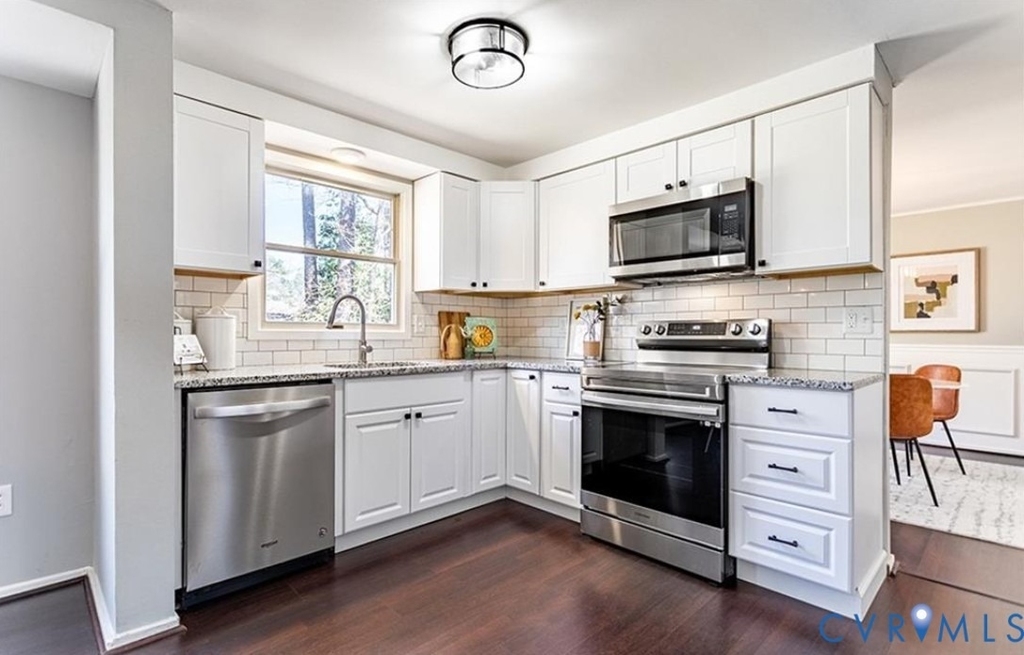 10312 Genlou Road - Photo 3