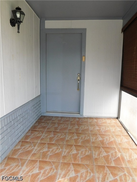 10525 Putnam Court - Photo 15