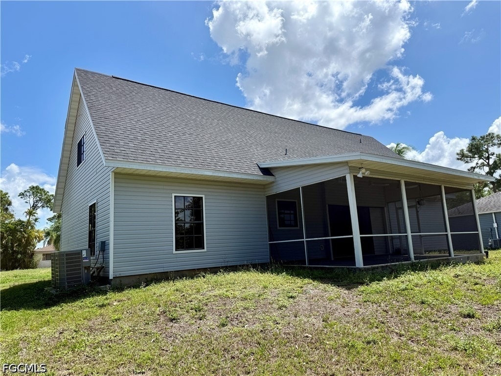18422 Huckleberry Road - Photo 2