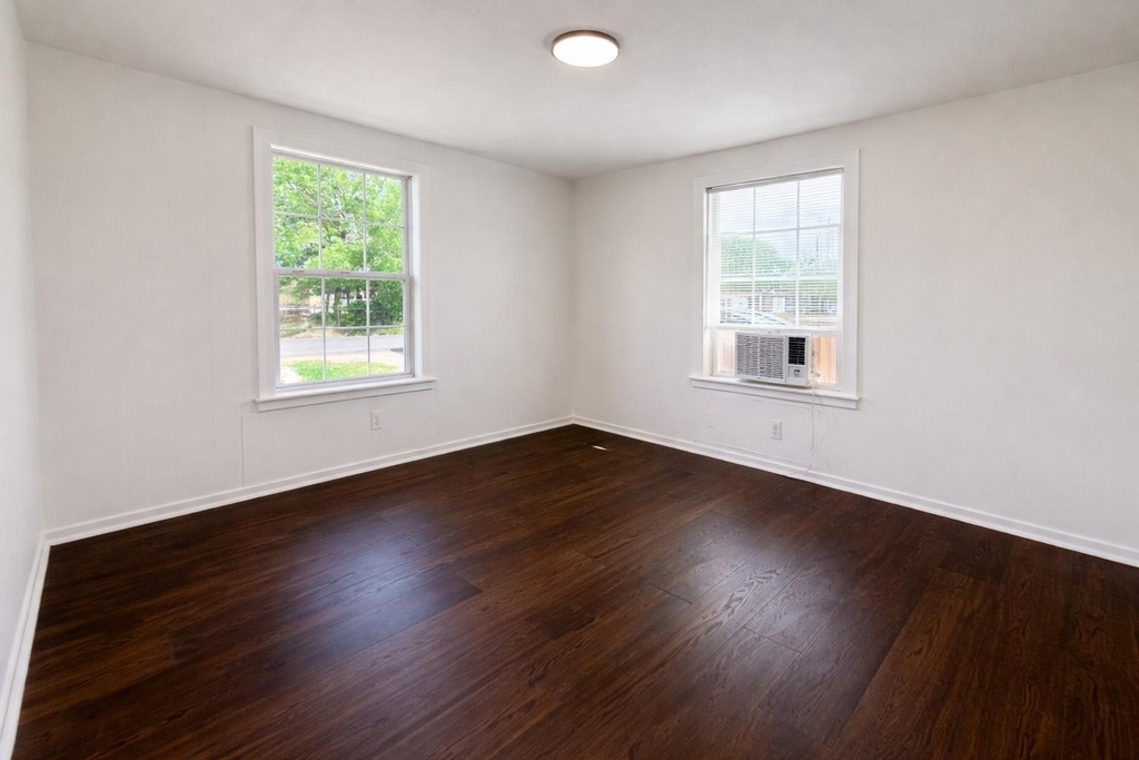 209 W Alfred - Photo 4