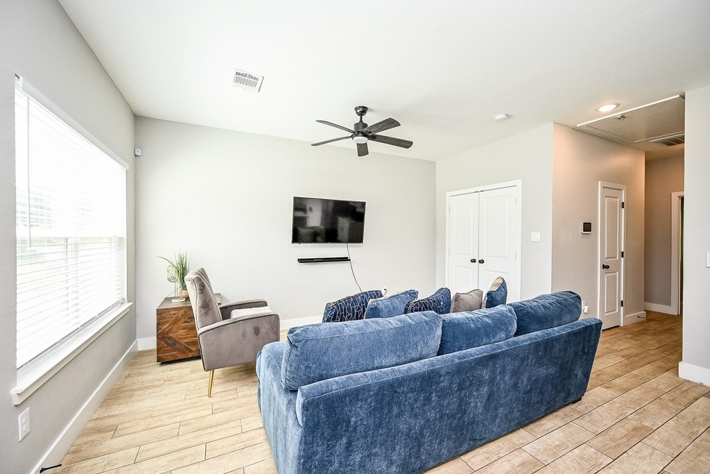 5007 Briscoe Street - Photo 7