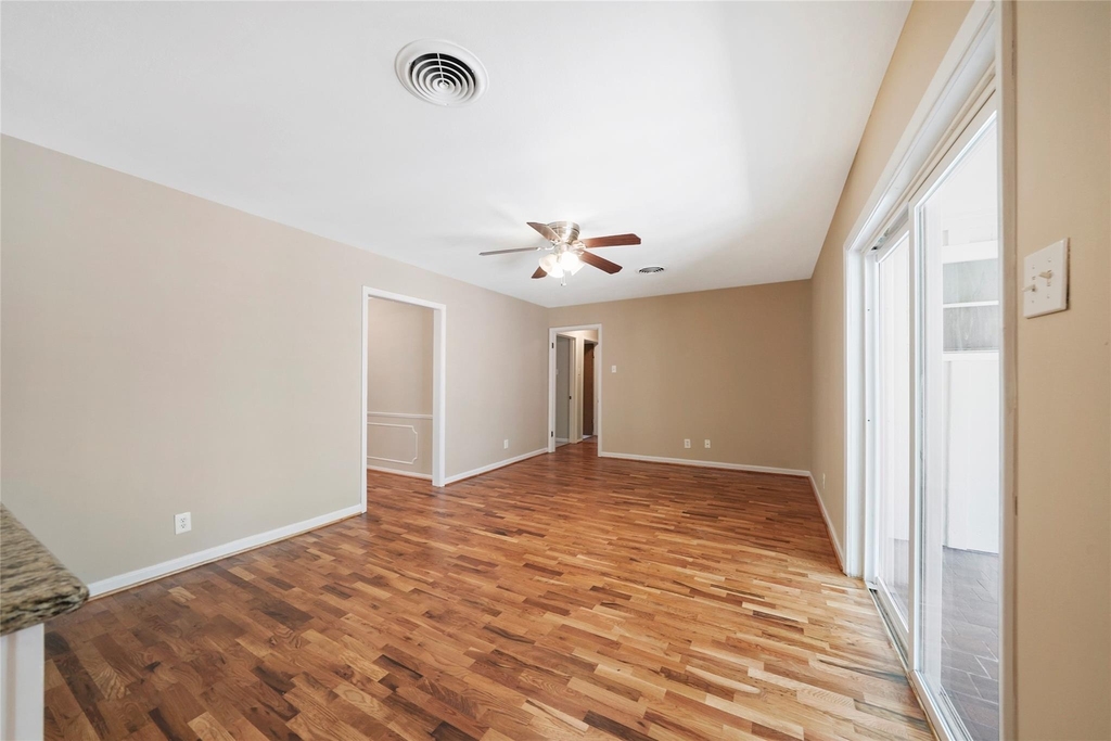 4406 Rosebay Drive - Photo 19