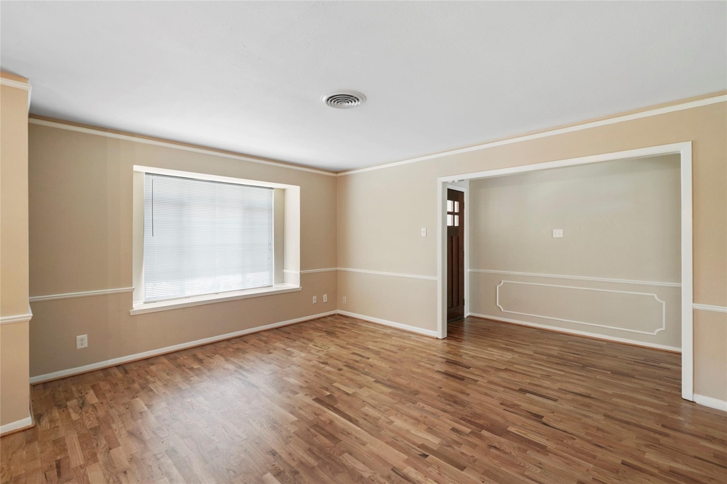 4406 Rosebay Drive - Photo 2