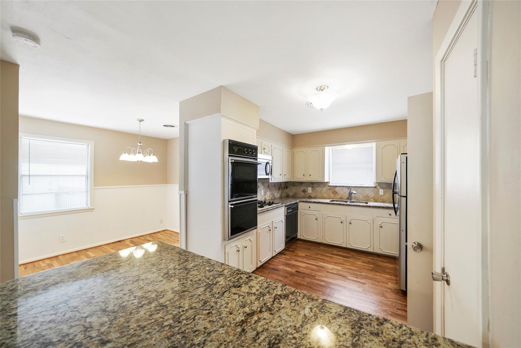 4406 Rosebay Drive - Photo 10