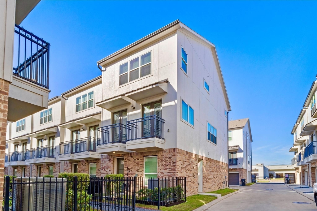 1270 N Post Oak Road - Photo 5
