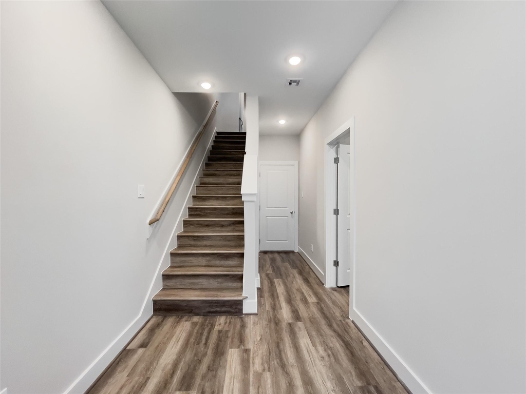 1270 N Post Oak Road - Photo 9