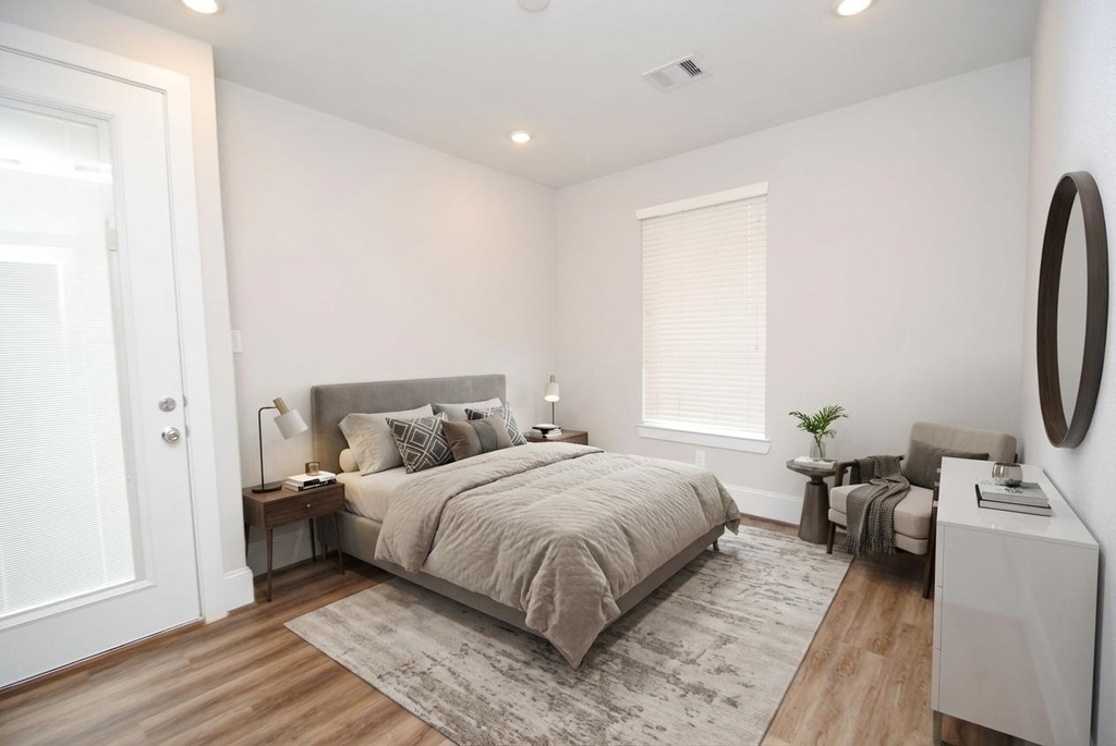 1270 N Post Oak Road - Photo 12