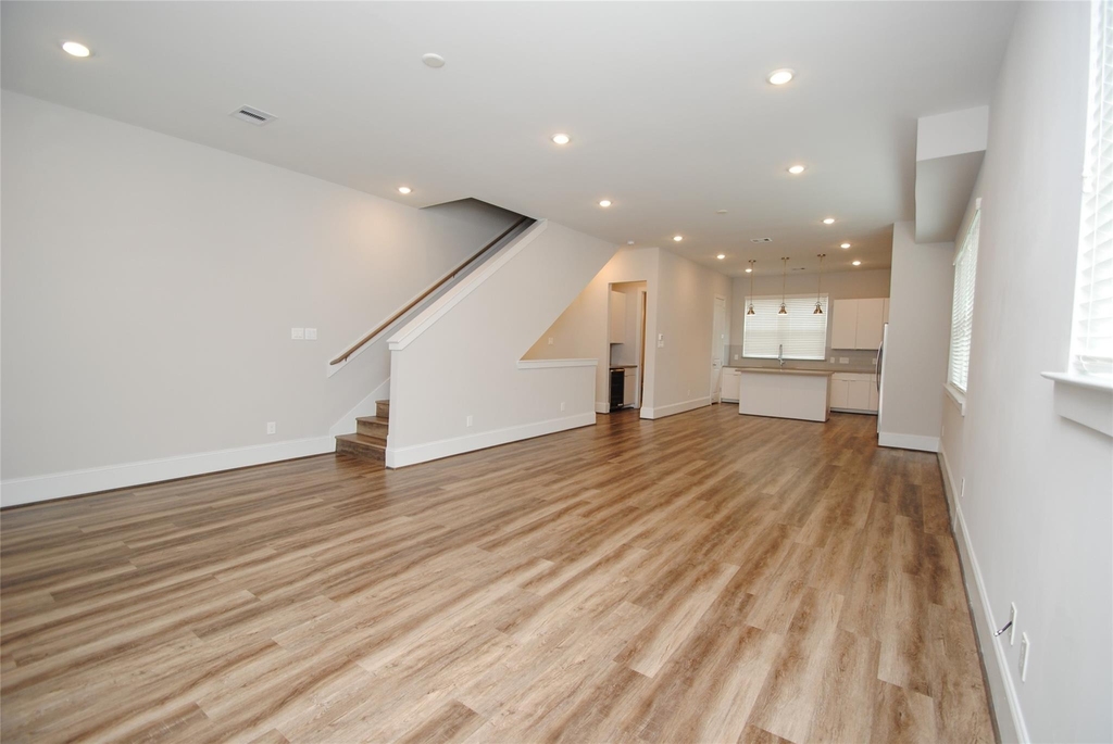 1270 N Post Oak Road - Photo 25
