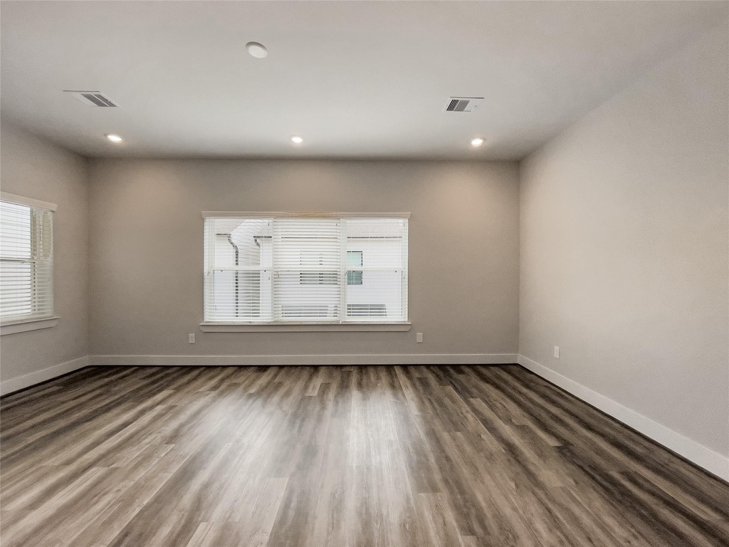 1270 N Post Oak Road - Photo 29