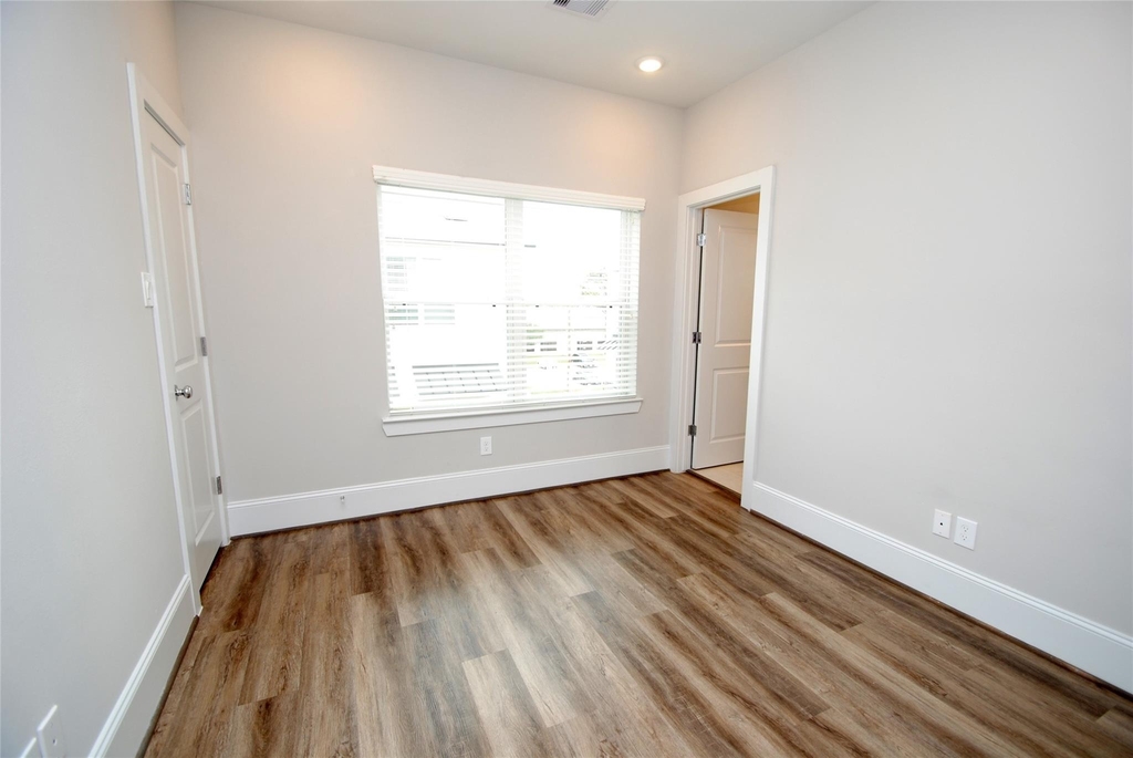 1270 N Post Oak Road - Photo 14