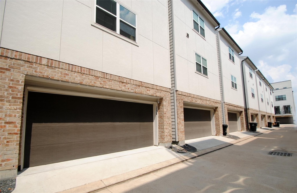 1270 N Post Oak Road - Photo 39