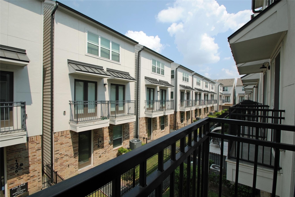 1270 N Post Oak Road - Photo 26