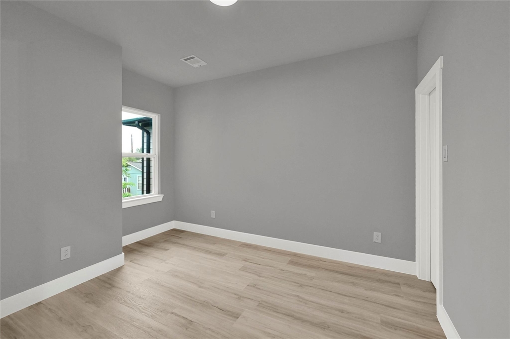 7415 Hezekiah Ln - Photo 1