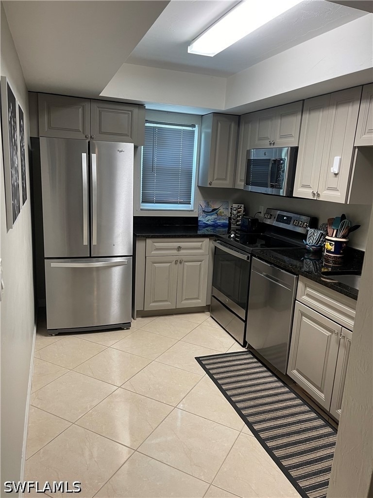 27249 Pullen Avenue - Photo 3