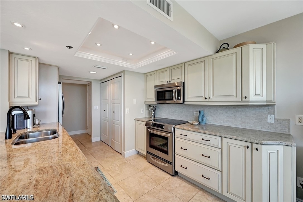 5550 Heron Point Drive - Photo 8
